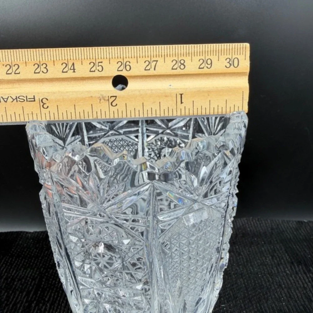 Vintage Cut Crystal Vase 5 Inch Sawtooth Rim Starburst Diamond Pattern Clear‎